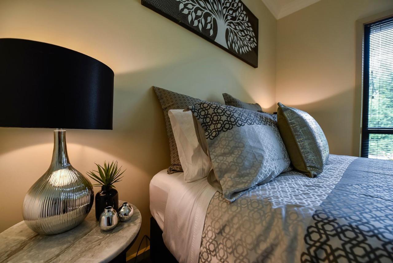 Accommodation On Lansell 1 Being Unit 1 Of 6 Lansell Street Mount Gambier Buitenkant foto